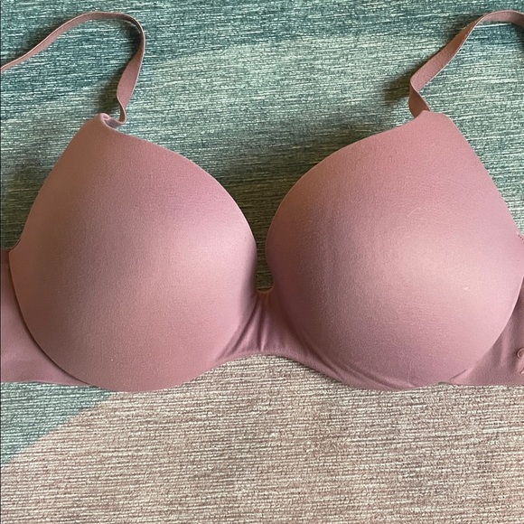 Victoria's Secret Mauve Smooth Contour Bra - Picture 5 of 10